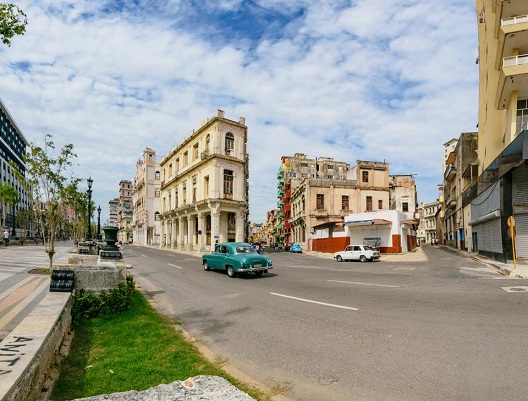 'Avenida Prado y calle Consulado' Casas particulares are an alternative to hotels in Cuba.